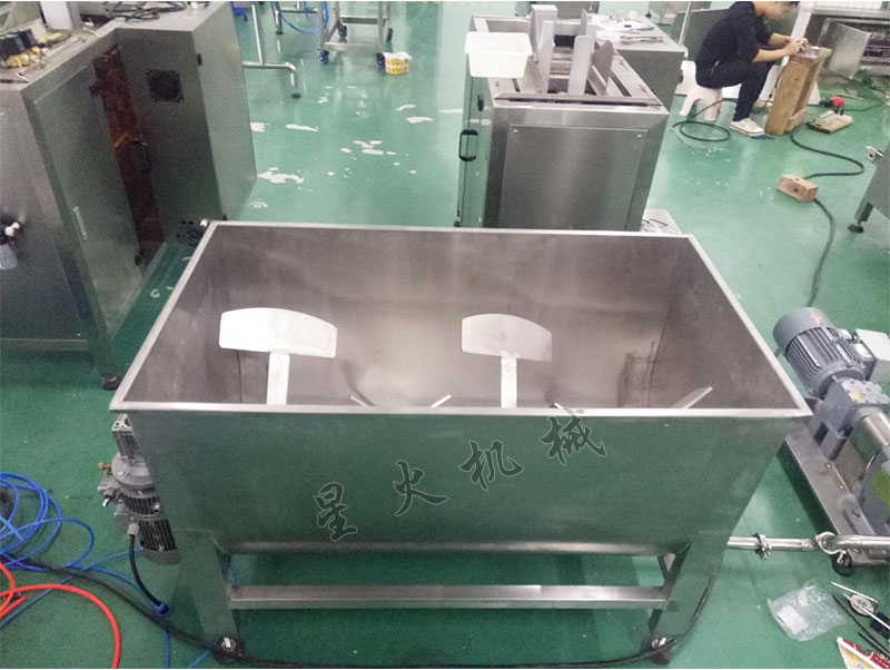 開(kāi)火鍋底料工廠(chǎng)需要什么設備 火鍋底料包裝機