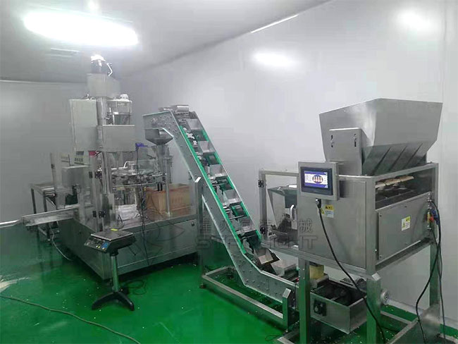 星火全自動(dòng)食鹽包裝機械展示