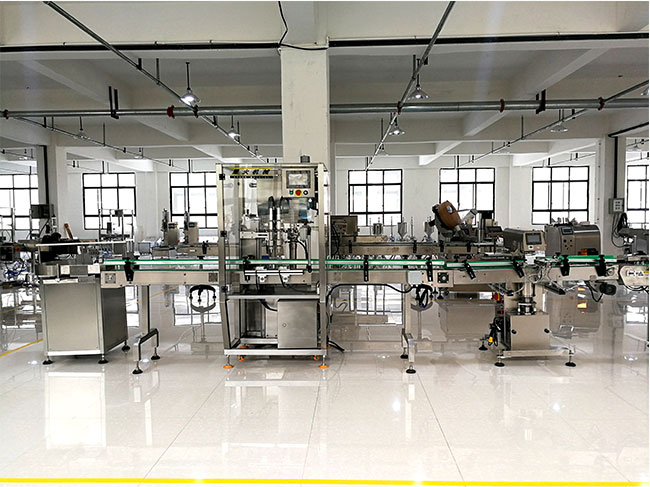 星火自動(dòng)化烤肉醬灌裝機械設備展示